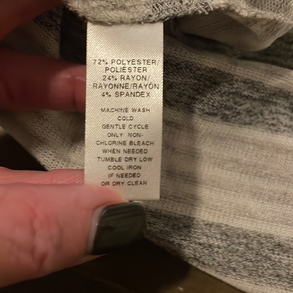 NWT Loft Turtleneck - Picture 4 of 4